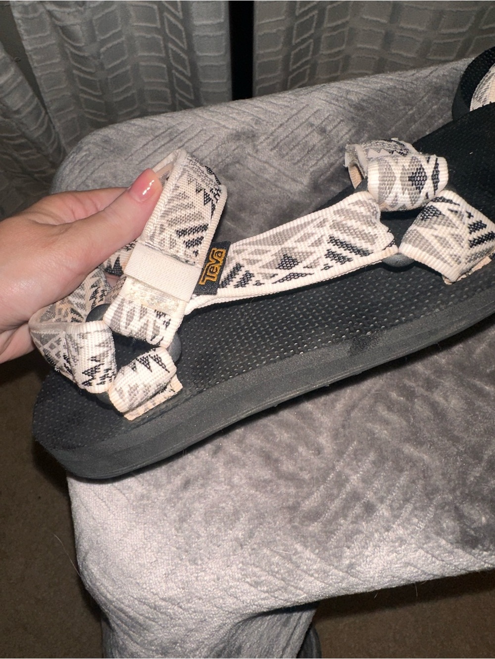 Teva Women’s Black Sandals with Cream Patterned Straps - Picture 3 of 4